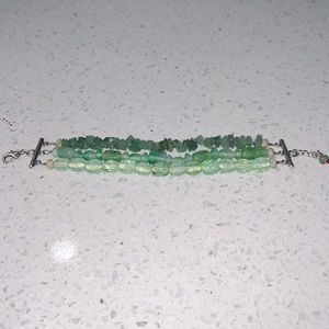 Green glass beaded bracelet